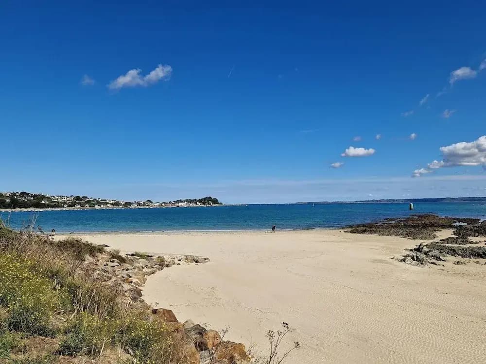 Flat in France Near Sandy Beaches - Miniature 2