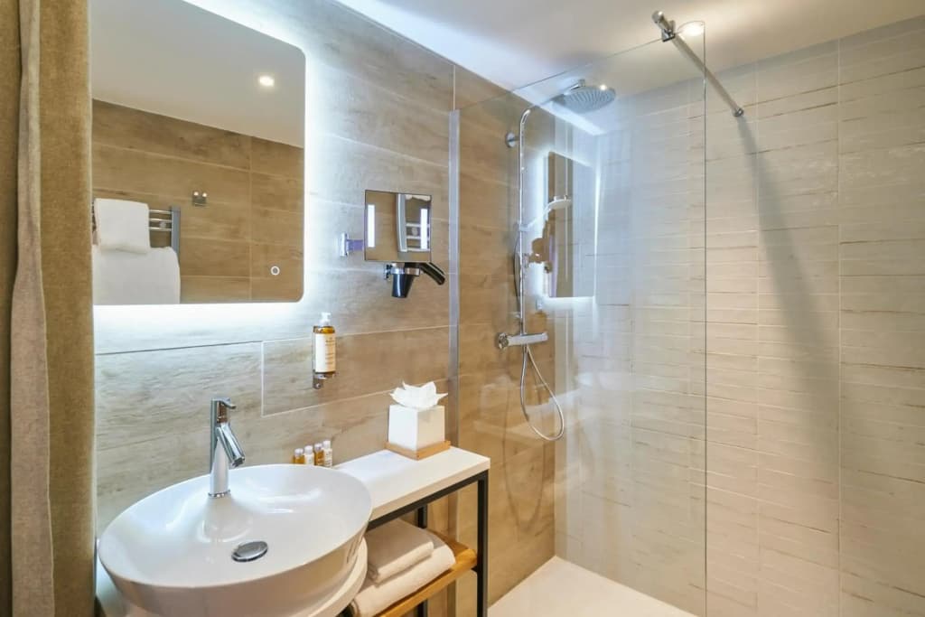 Mercure Avignon TGV Hotel et Spa - Miniature 8
