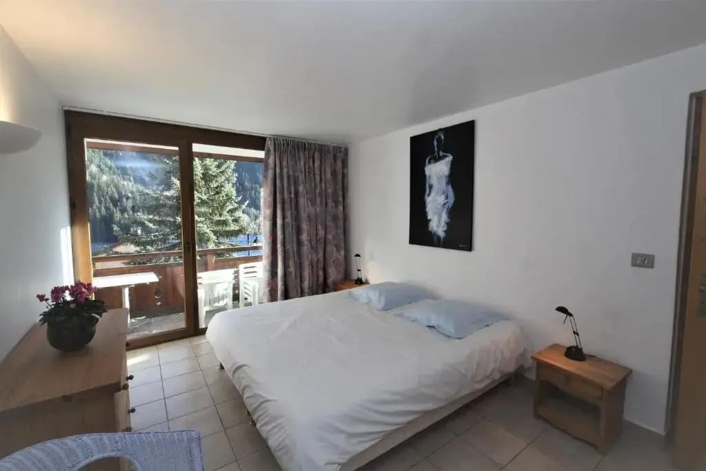 Apartment Ecureuil 200m - Living room with fireplace - Photo 5