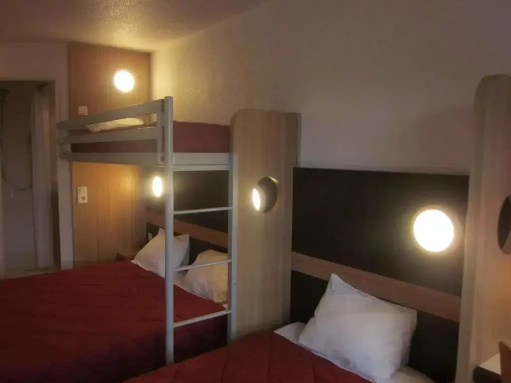 B&B HOTEL Bayeux - Photo 4