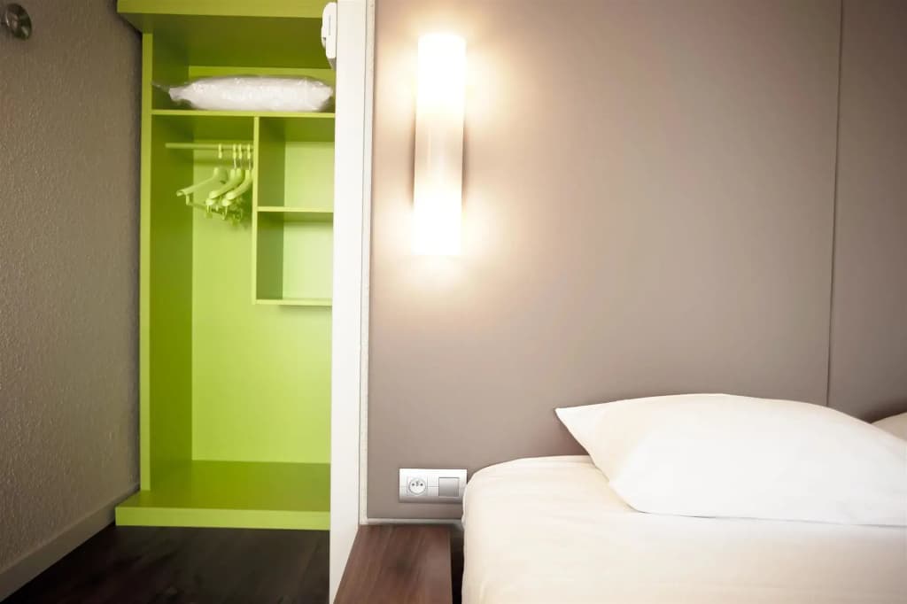 Hotel Campanile Mulhouse Sud - Morschwiller - Photo 3