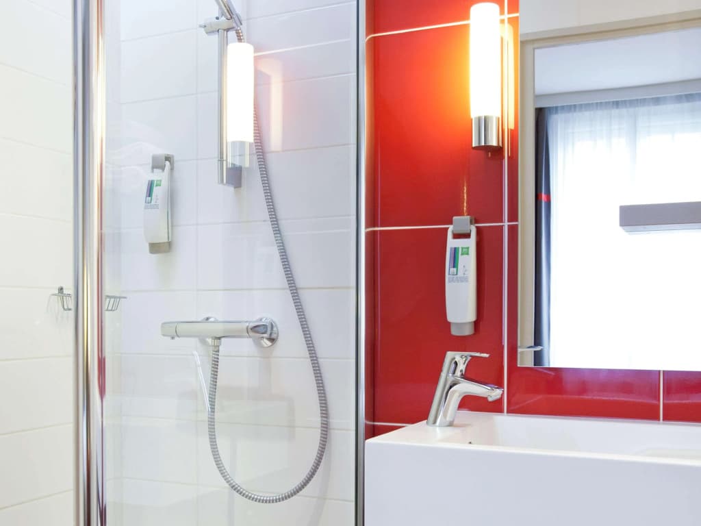 ibis Styles Dijon Central - Miniature 8