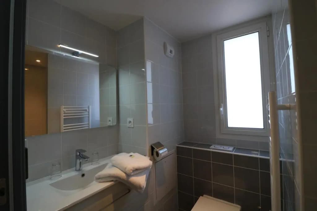 Sure Hotel by Best Western Saint-Raphael Le Dramont - Miniature 8