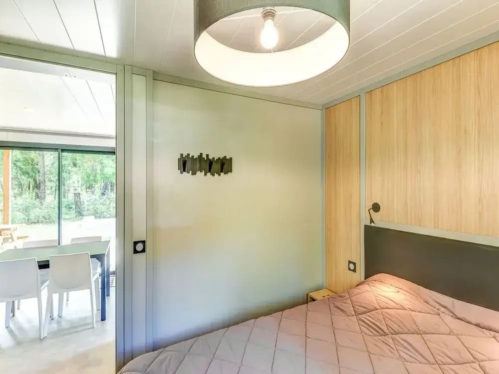 Serene Chalet in Hourtin Near Lake - Photo 1