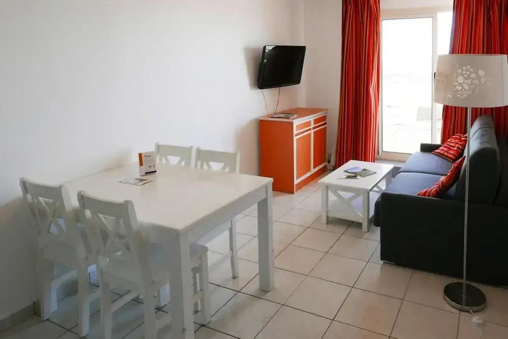 Residence Neptune, Saint-pierre-la-mer, Apt. 2 Pcs. 4 Pers - Miniature 4