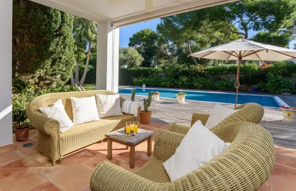 Villa-Millie moderne et spacieuse - Miniature 3
