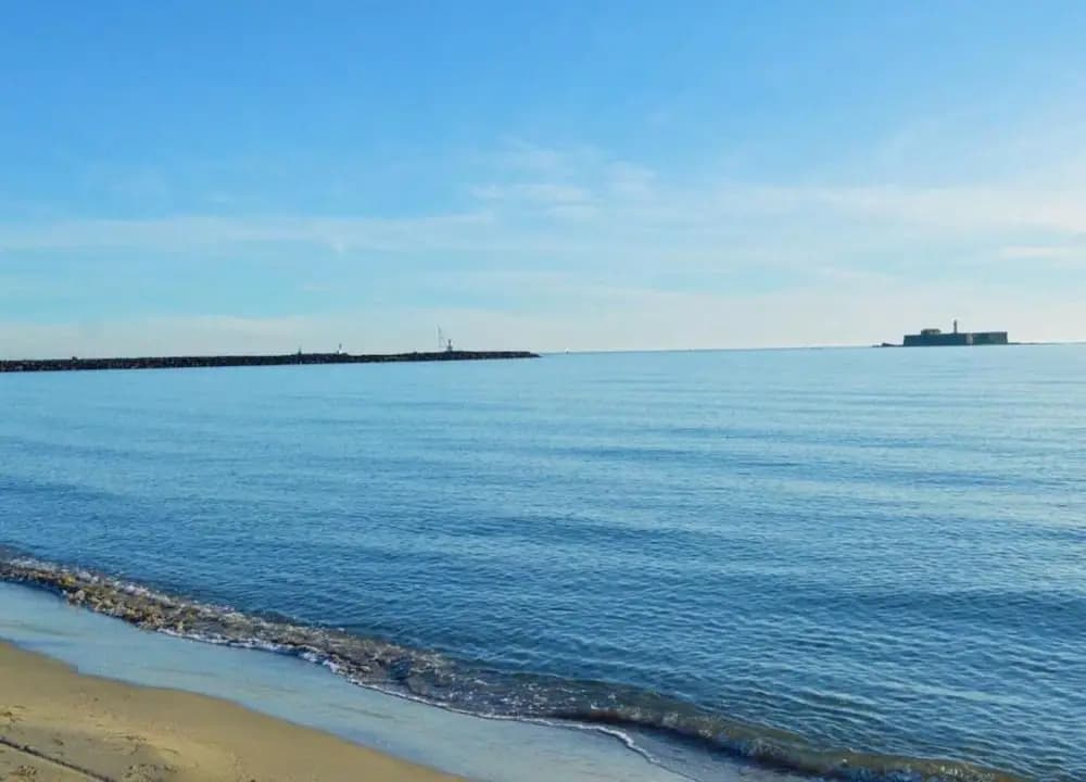 Apartment in Agde Near Sandy Beach - Miniature 6
