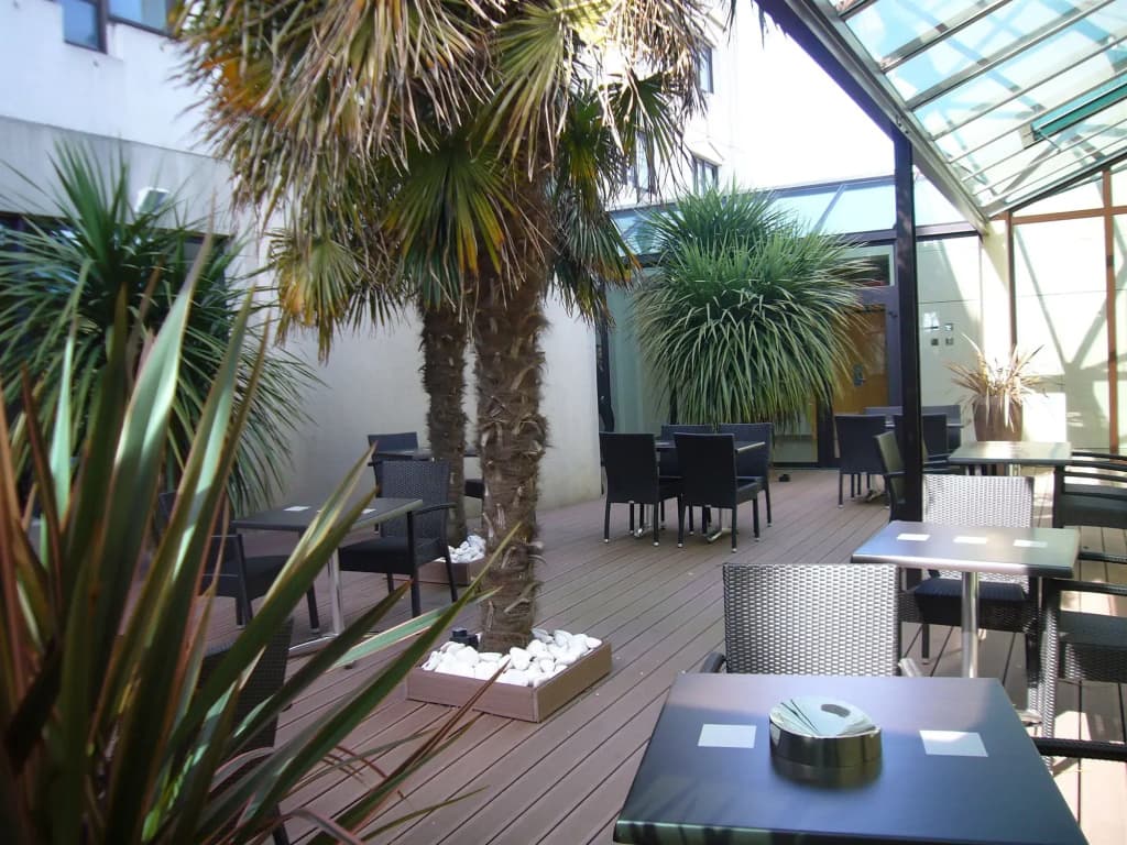 Hôtel Oceania Nantes Aéroport - Miniature 8