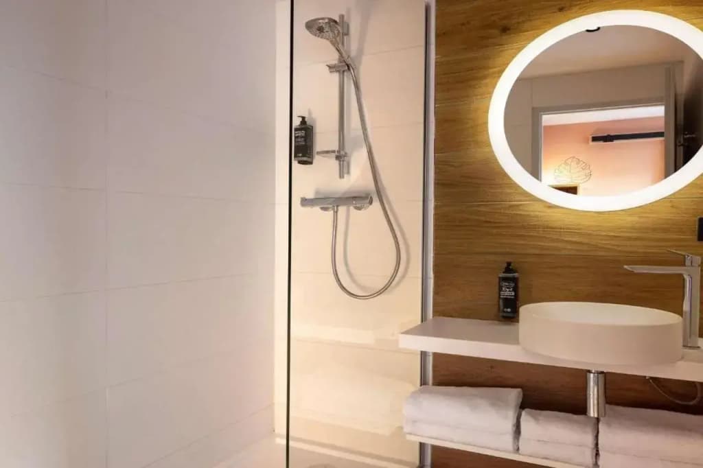 Ibis Styles Les Houches Chamonix - Miniature 8