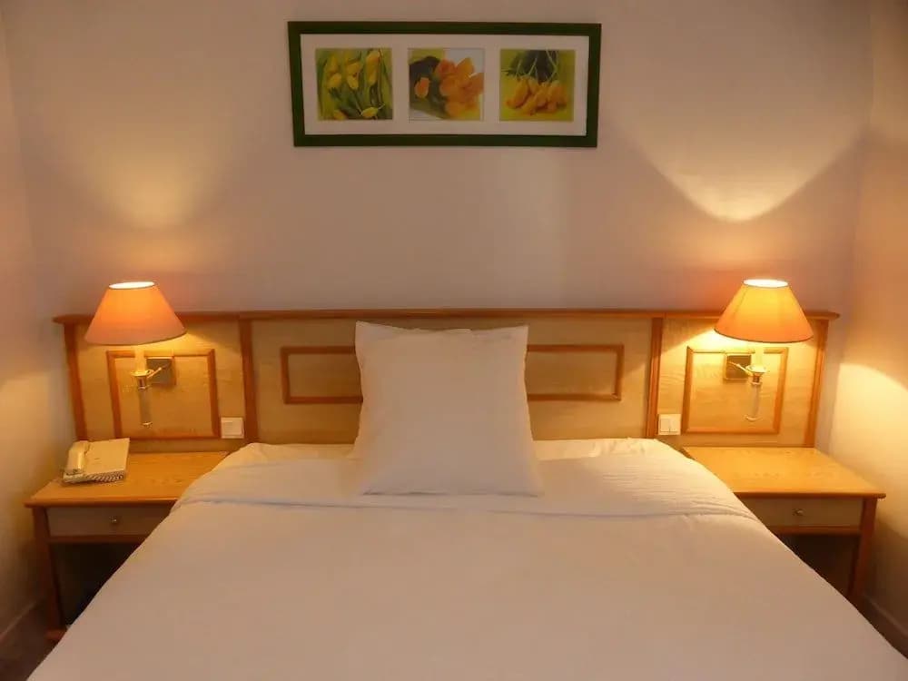 Hostellerie Saint Louis - Miniature 6