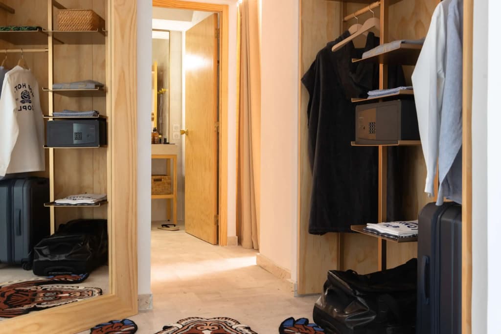 MOB Hotel Cannes - Photo 3