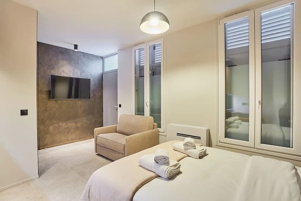 Suite Premium Facing the Chateau de Vincennes - Miniature 6