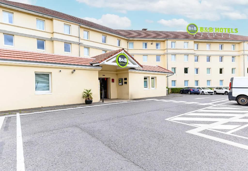 B&B HOTEL Marne-la-Vallée Bussy-Saint-Georges - Photo 1
