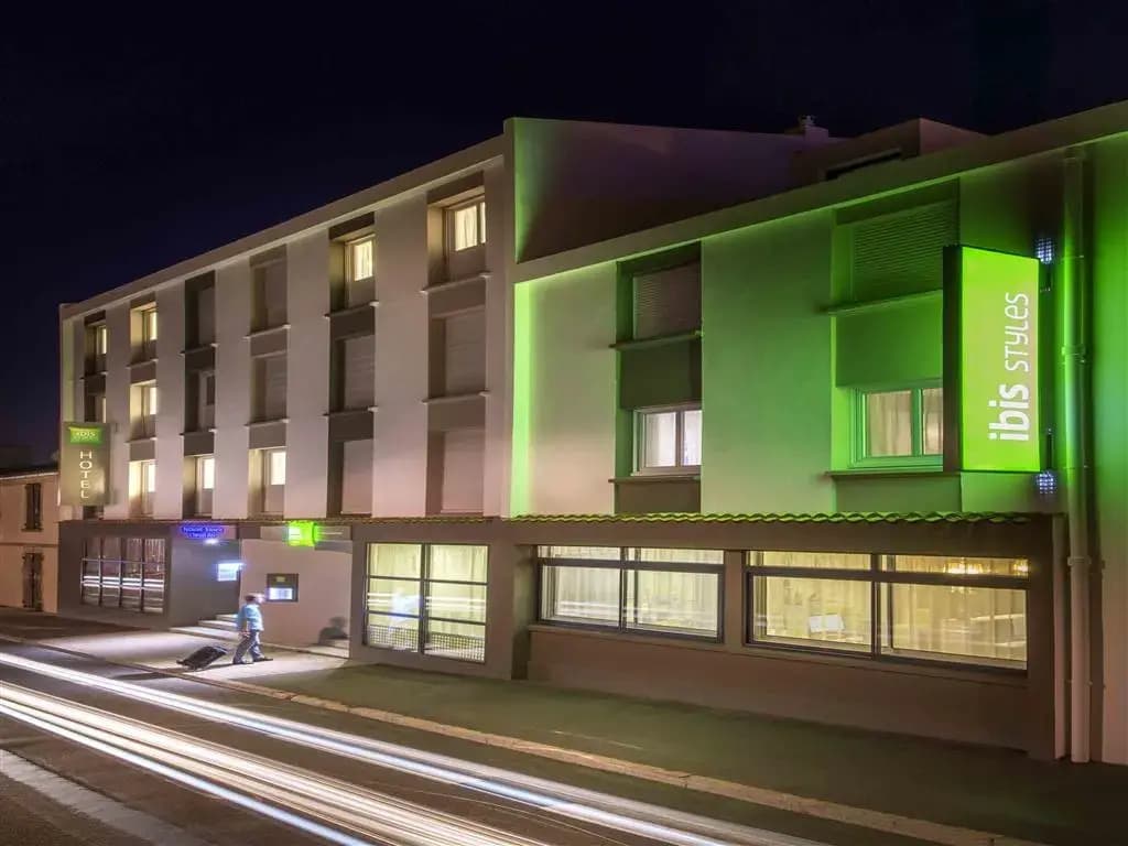 ibis Styles Saint Gilles Croix de Vie - Photo 1