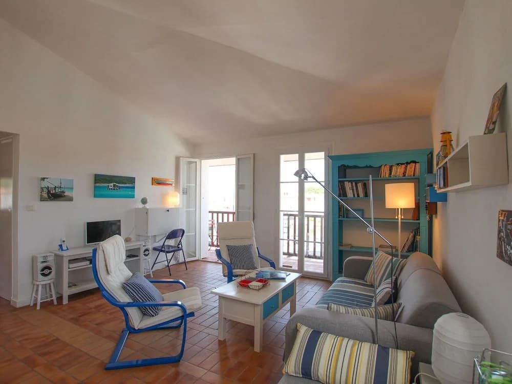 Modern Apartment in Port Grimaud Near the Beach - Miniature 8
