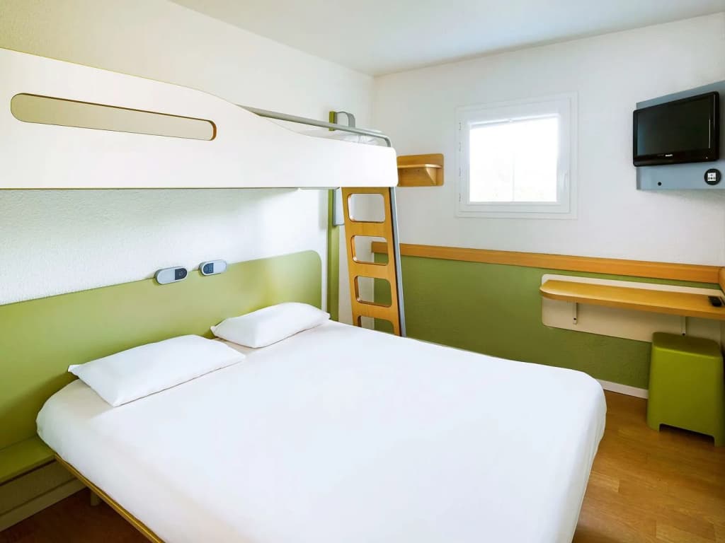ibis budget Chartres - Miniature 7