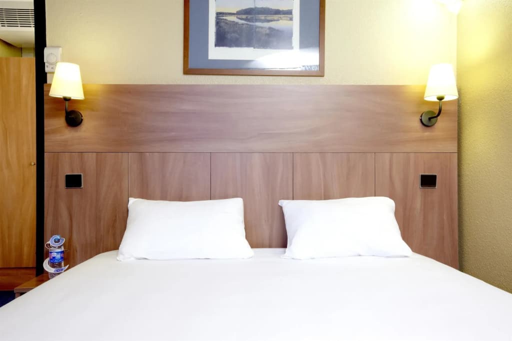 Hotel Kyriad Mulhouse Est - Lutterbach - Photo 5