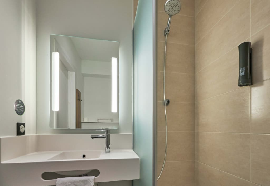 B&B HOTEL Ouistreham - Miniature 8