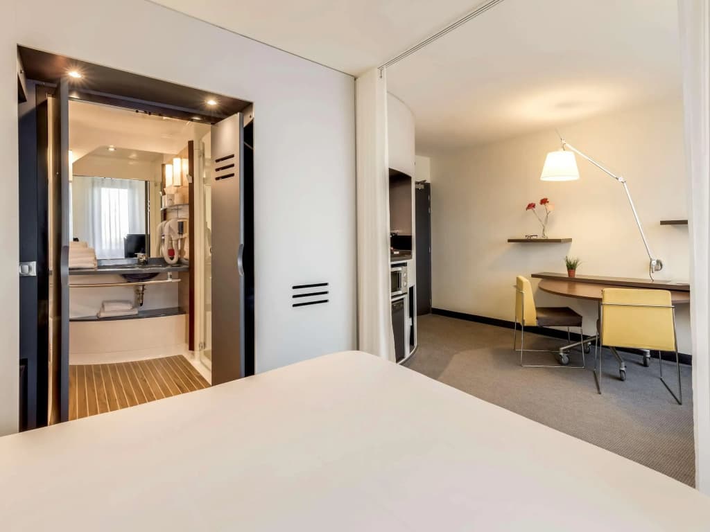 Novotel Suites Paris CDG Airport Villepinte - Photo 2
