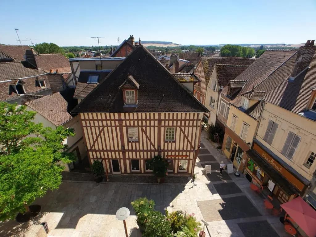 Au 36, Les Apparts Hotel Joigny - Photo 1