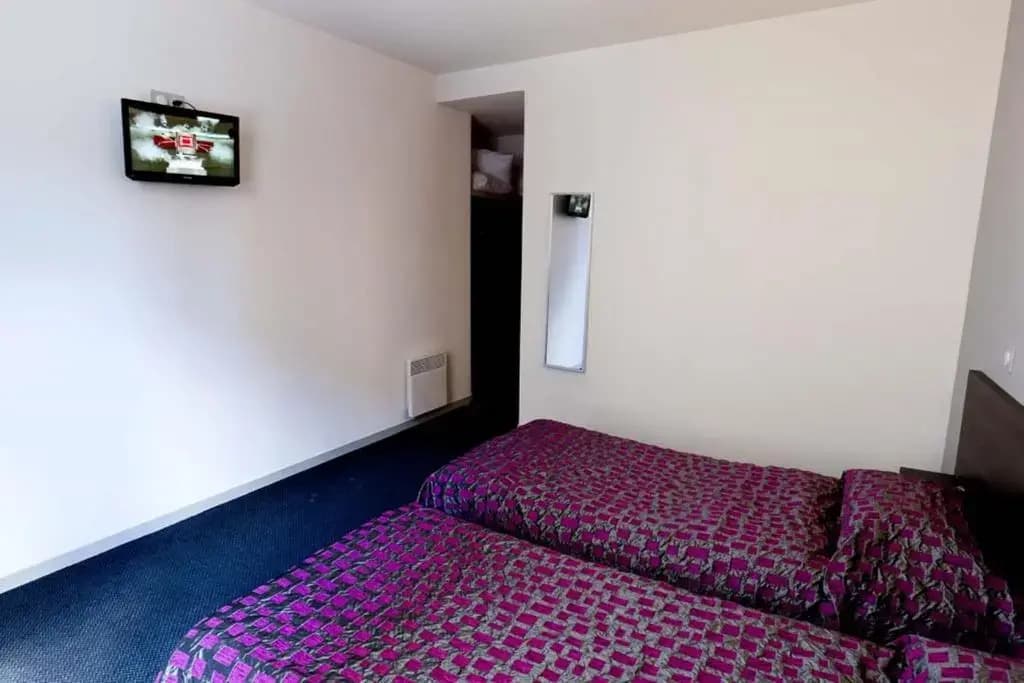 Hotel St-Etienne - Miniature 6