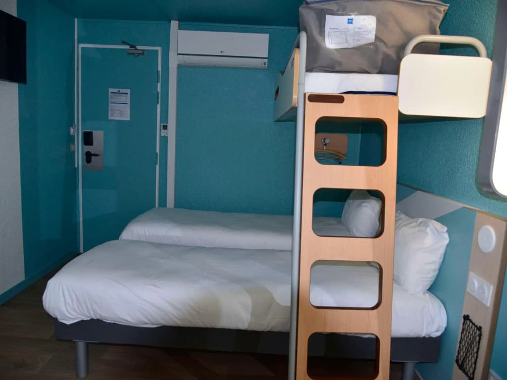 ibis budget Blois Centre - Photo 2