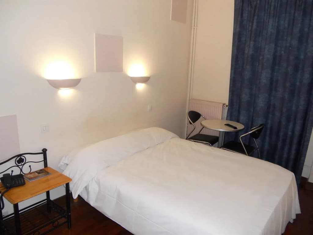 Hôtel des Arts Bastille - Miniature 6