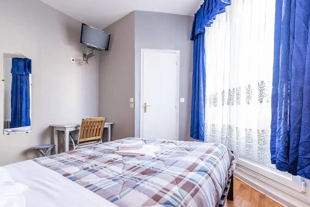 Hotel Le Bon Moine - Photo 1