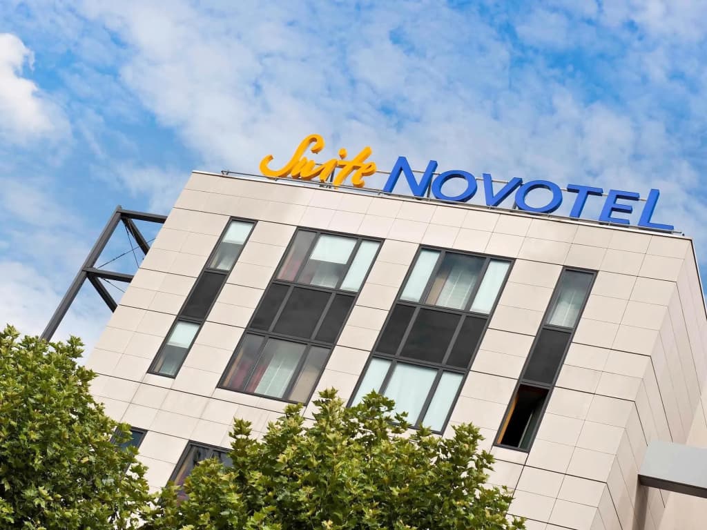 Novotel Suites Gare Lille Europe - Photo 1
