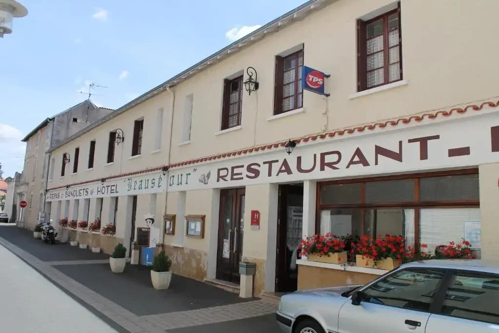 Beausejour Hotel - Photo 1