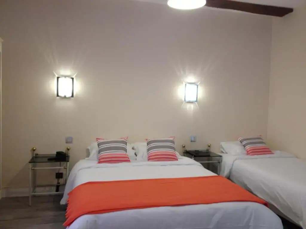 Hôtel Val De Loire - Photo 3