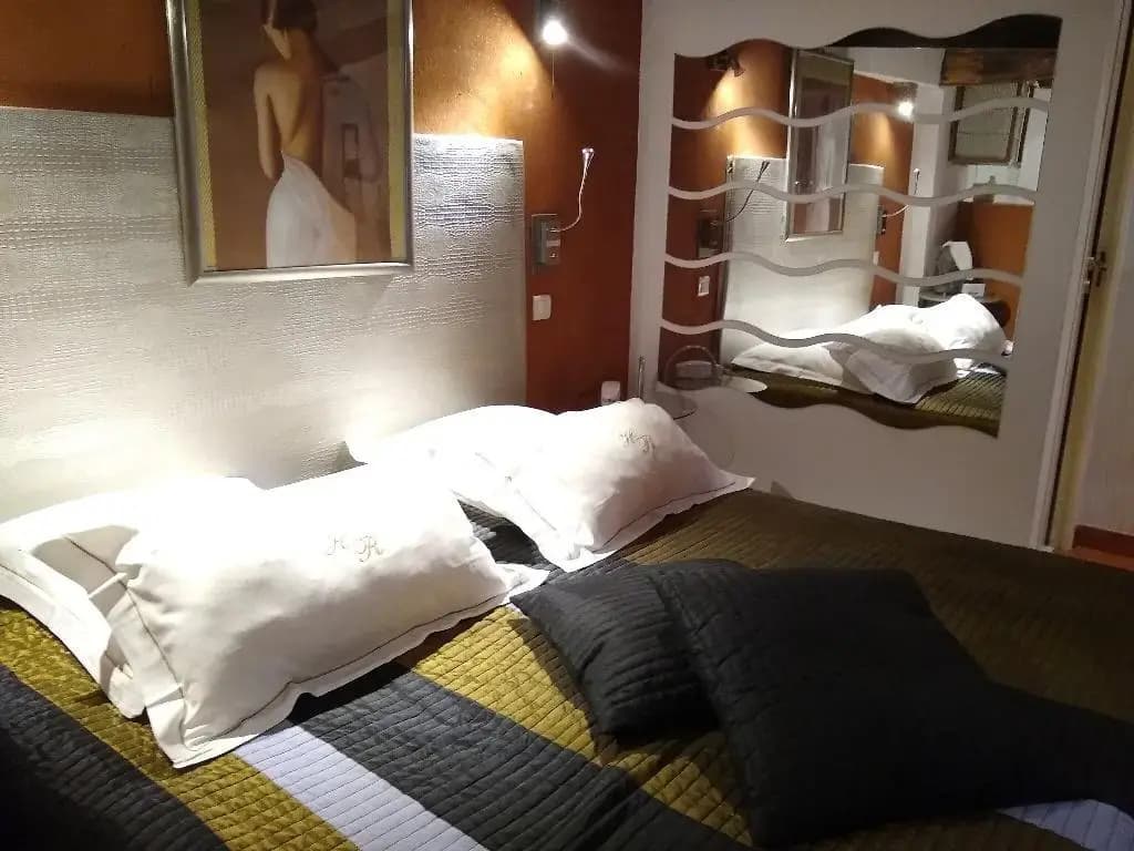 Hôtel La Renaissance - Photo 2