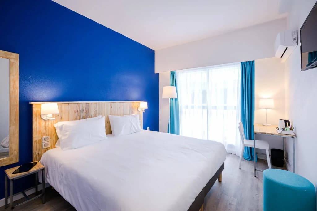Hotel Le Grand Bleu - Miniature 4