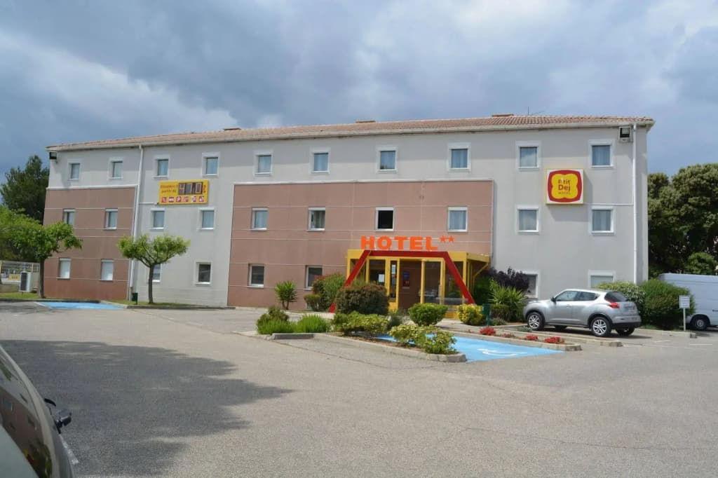 B&B Hotel Bollene - Photo 1