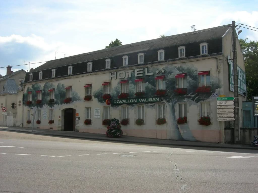 Citotel Avallon Vauban - Photo 1