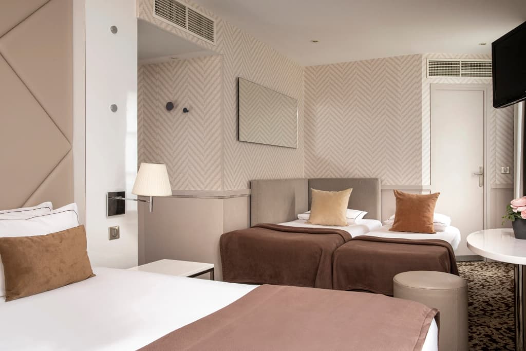 Hotel Longchamp Elysees - Photo 3