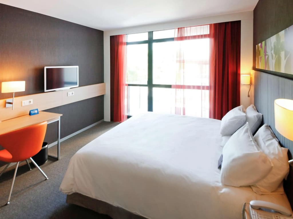 Mercure Valenciennes Centre - Miniature 7