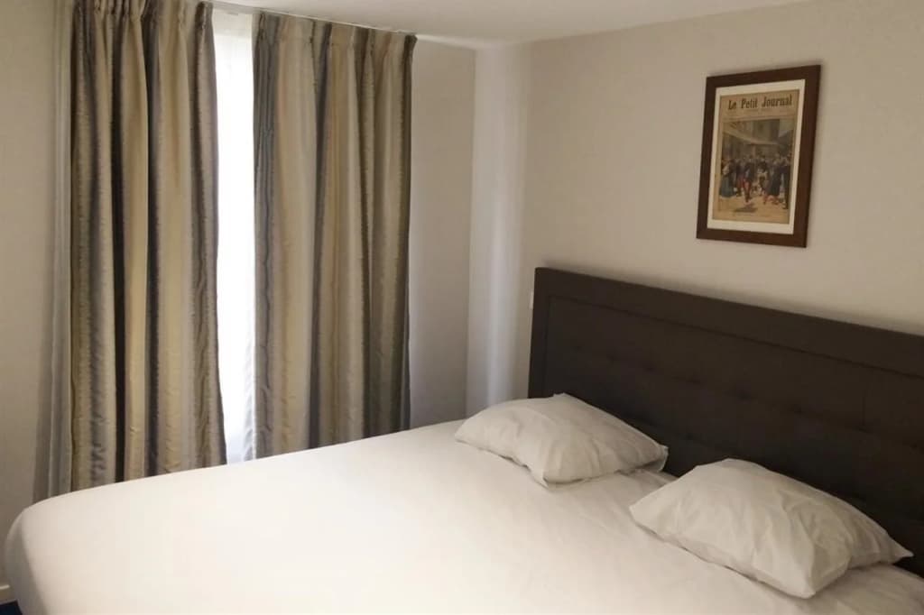 Hotel Savoy - Photo 5
