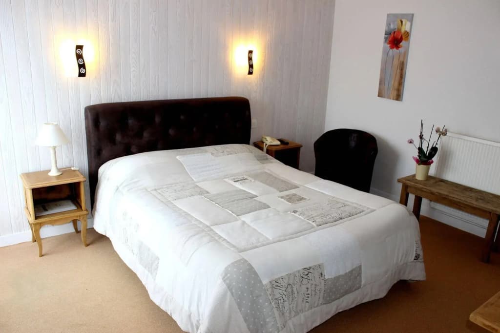 Logis Hotel Le Tropicana - Photo 3