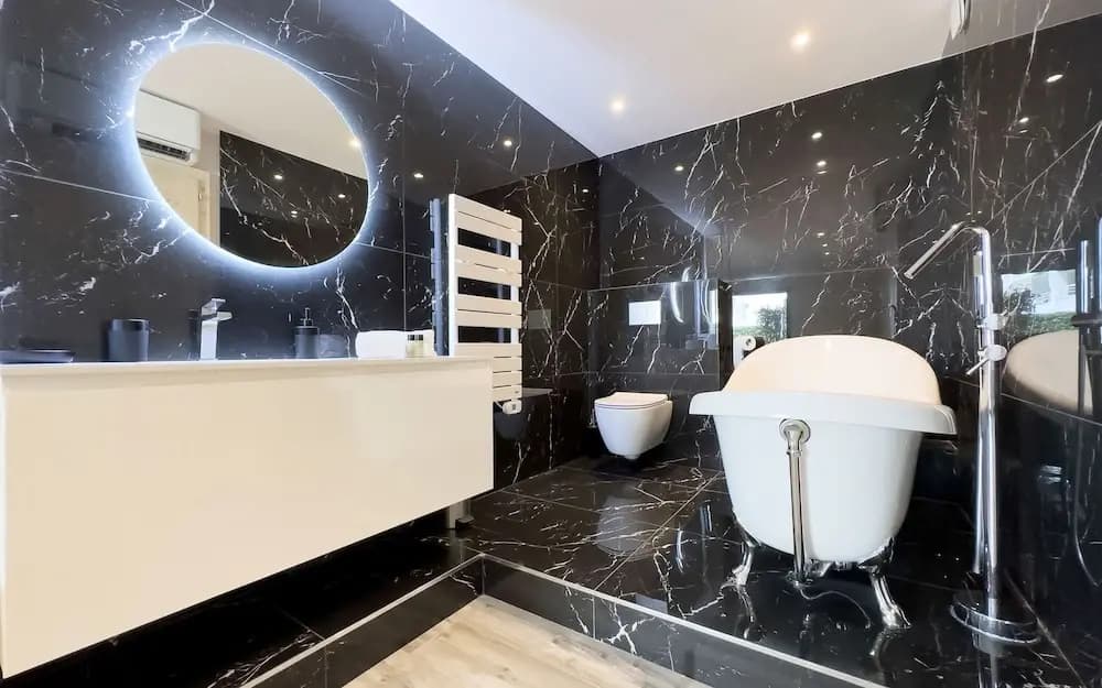 Le First in Cannes With 2 Bedrooms and 2 Bathrooms - Miniature 8