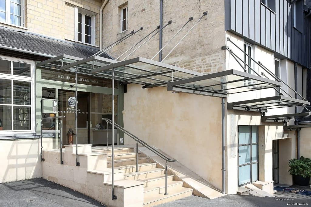 Hotel Le Dauphin - Photo 1
