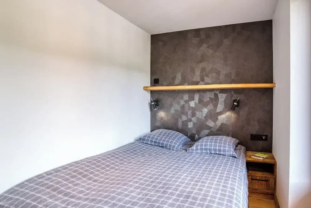 Warm Apartment Nestled in the Heart of Megeve - Photo 3