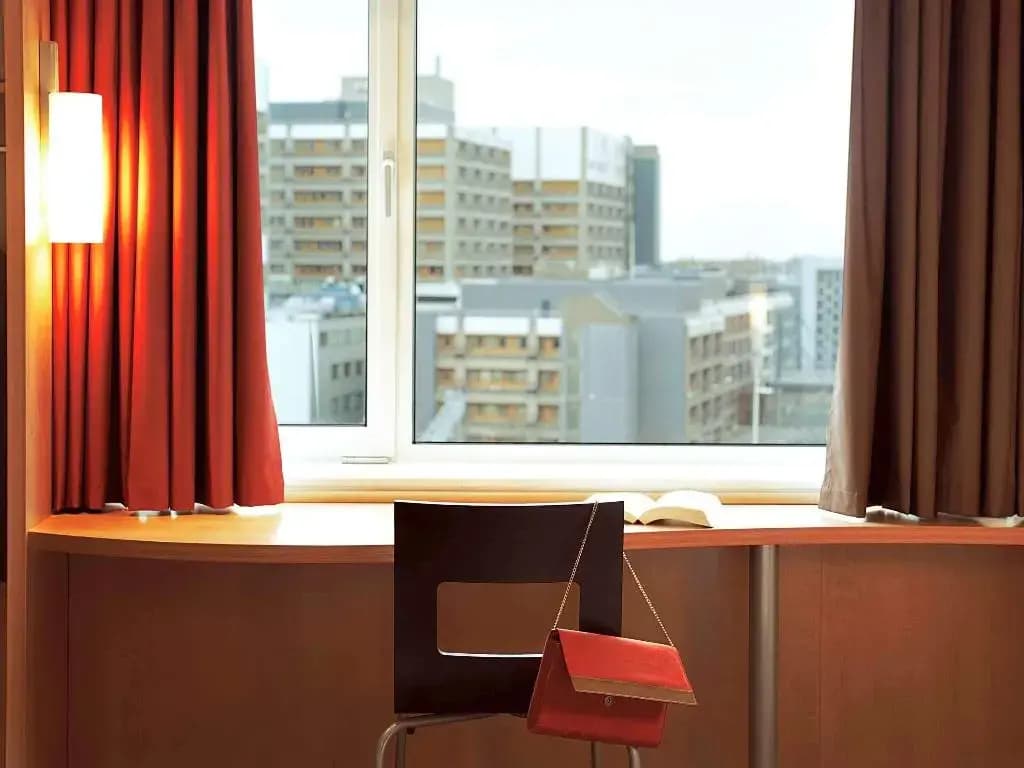 ibis Saint Nazaire Trignac - Miniature 7