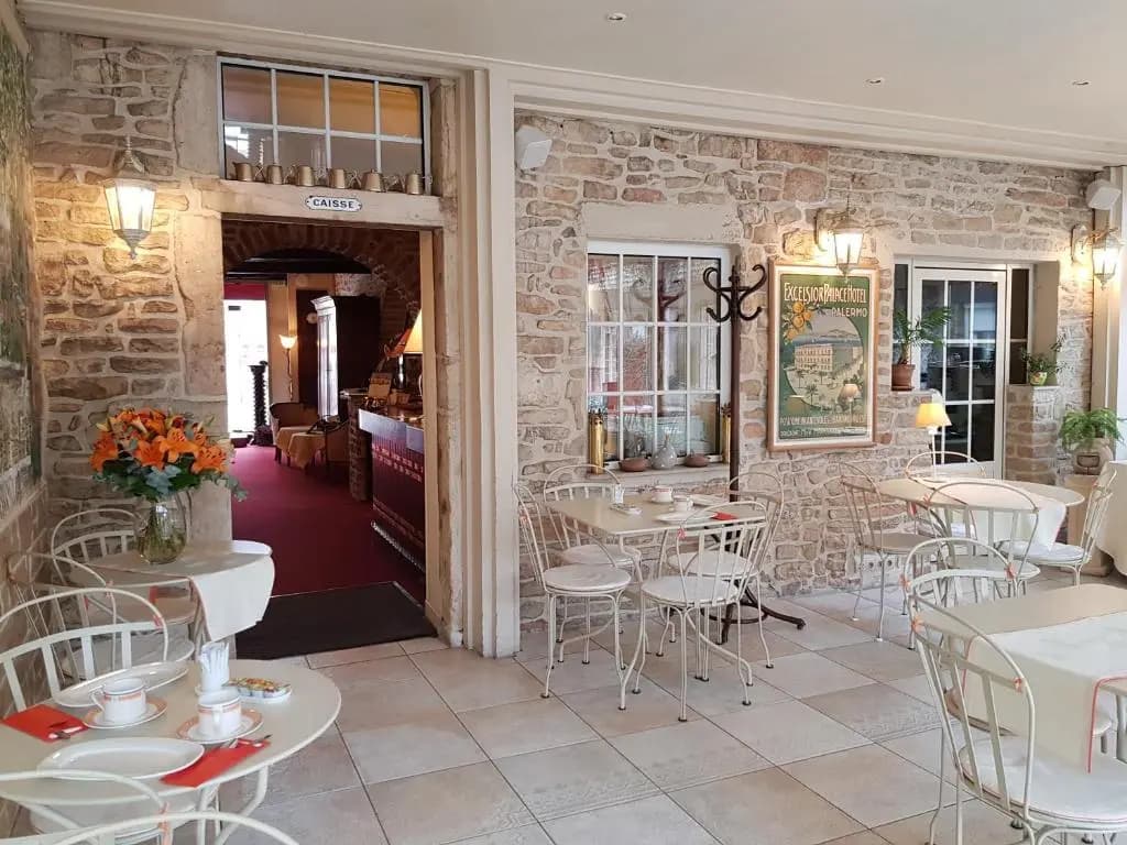 Hostellerie De Bretonnière - Groupe Logis Hotels - Miniature 7