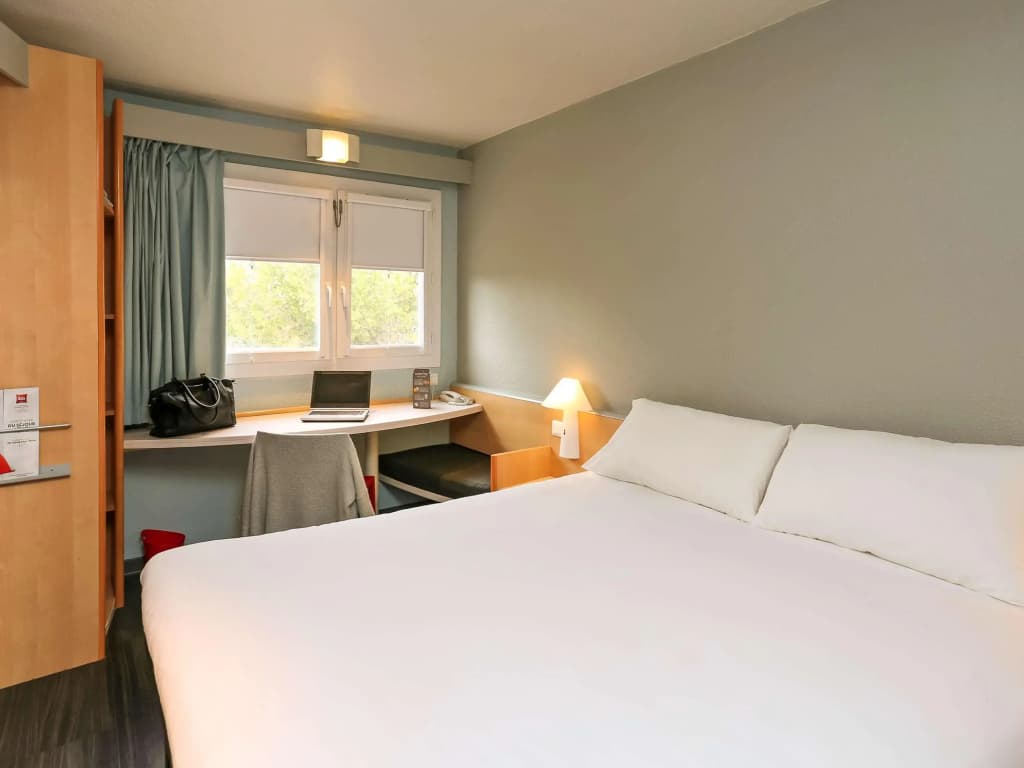 ibis Nimes Ouest - Photo 3