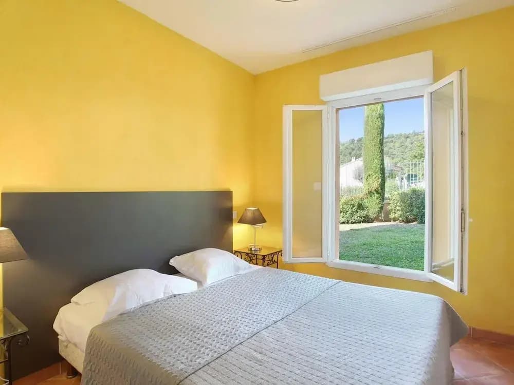 Apartment in Greoux-les-bains Near Lakes - Photo 1