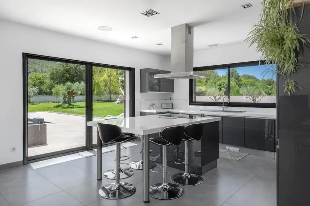 Villa With Heated Swimming Pool spa gym and Cinema - Miniature 7