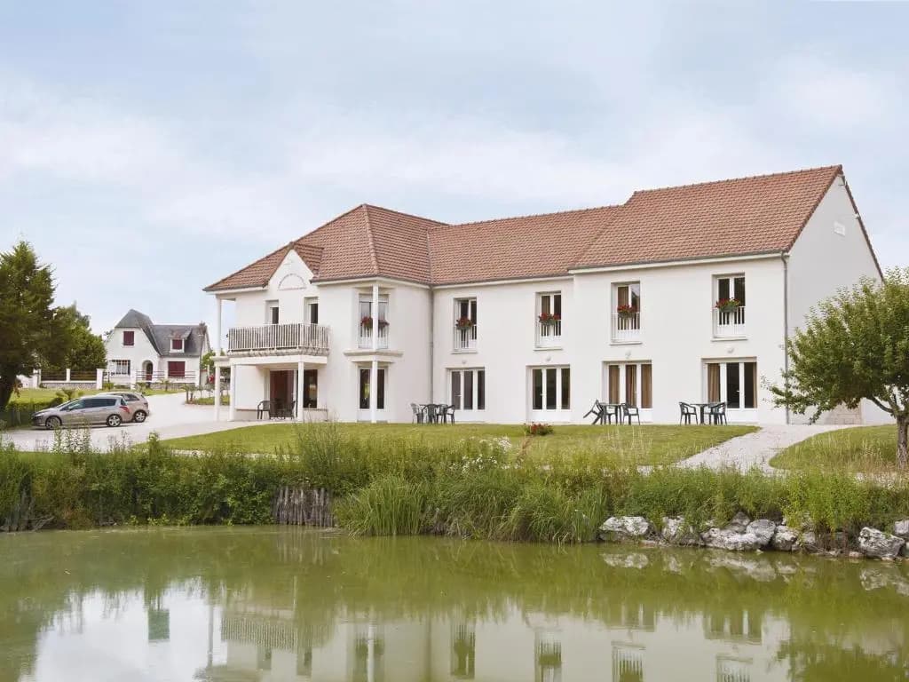 Hotel Orée des Châteaux - Photo 3