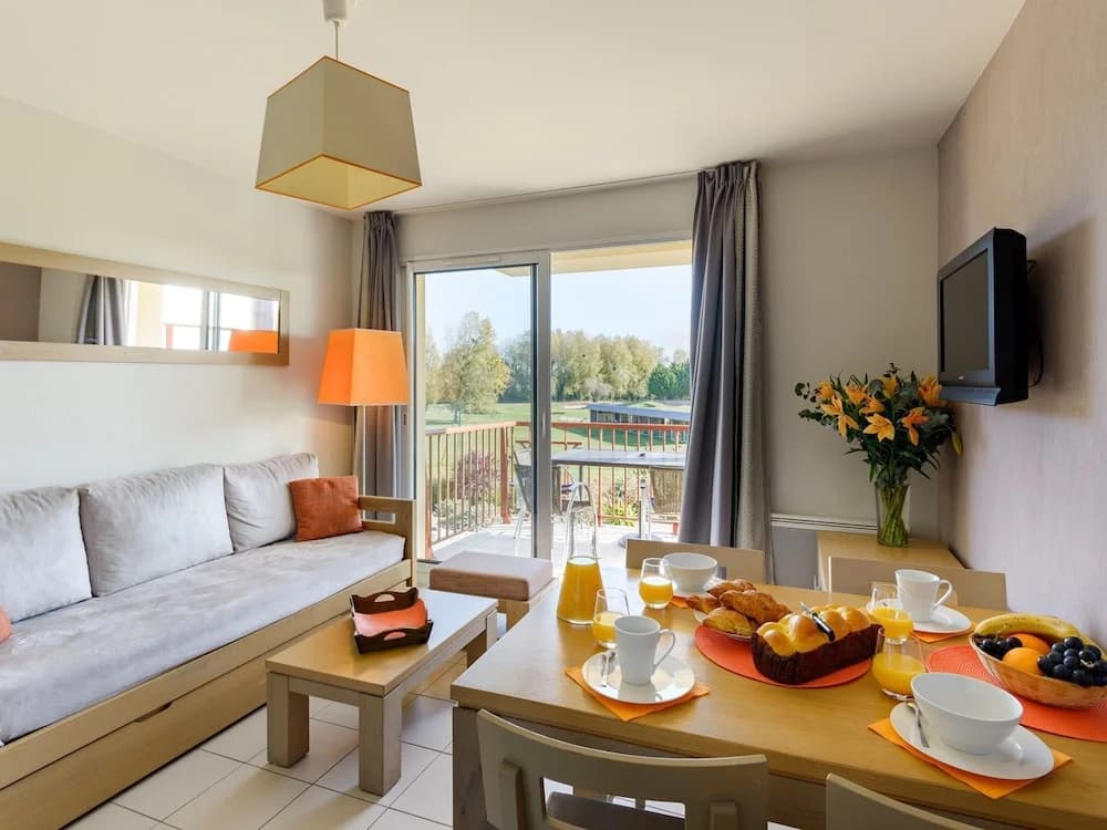 Cozy Apartment Near the Cliffs of Cap Frehel - Miniature 3
