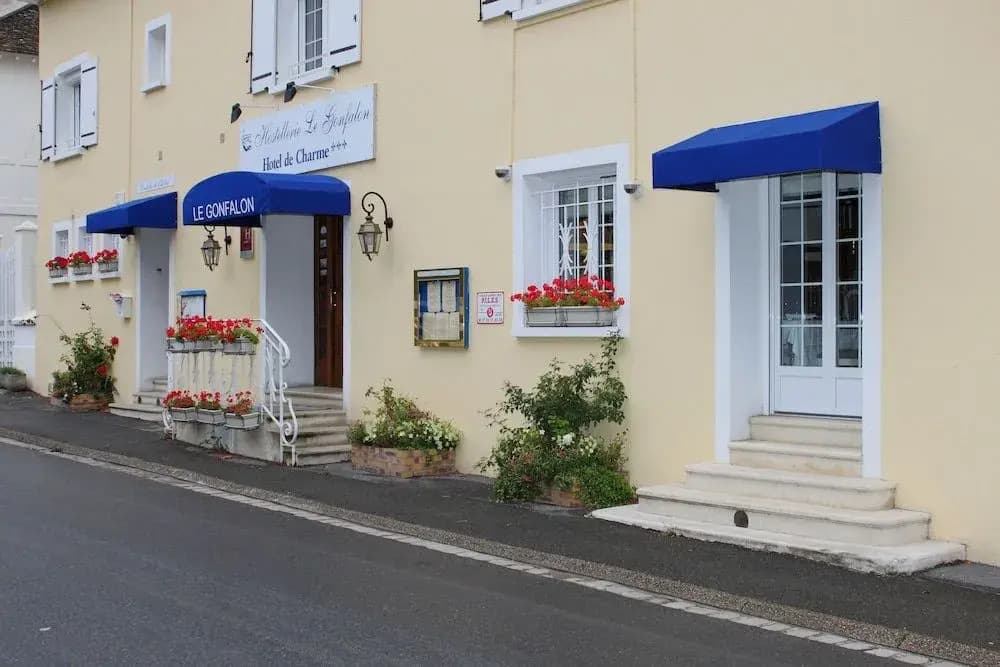 Hôtel Le Gonfalon - Photo 1